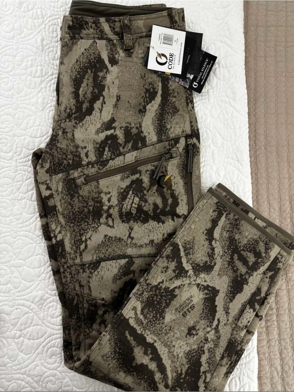NWT Code of Silence Hunter TecPant Cargo Pants in Olive and Tan Camel